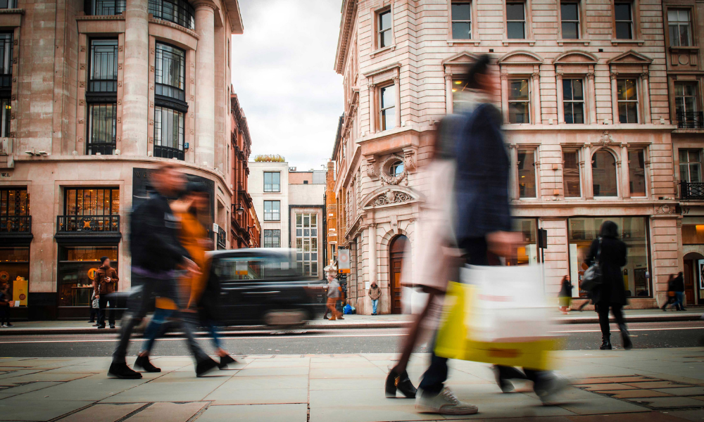 UK consumer confidence plunges to near-record low - Forexsail